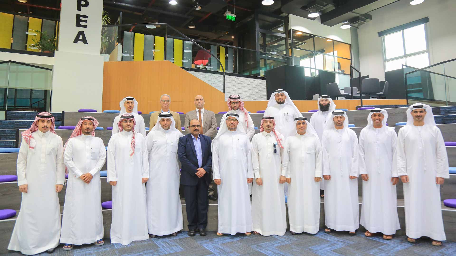 صورة بعنوان: "الشارقة للتعليم الخاص" تستعرض مشروعها الرائد "أولادكم في مأمن"  