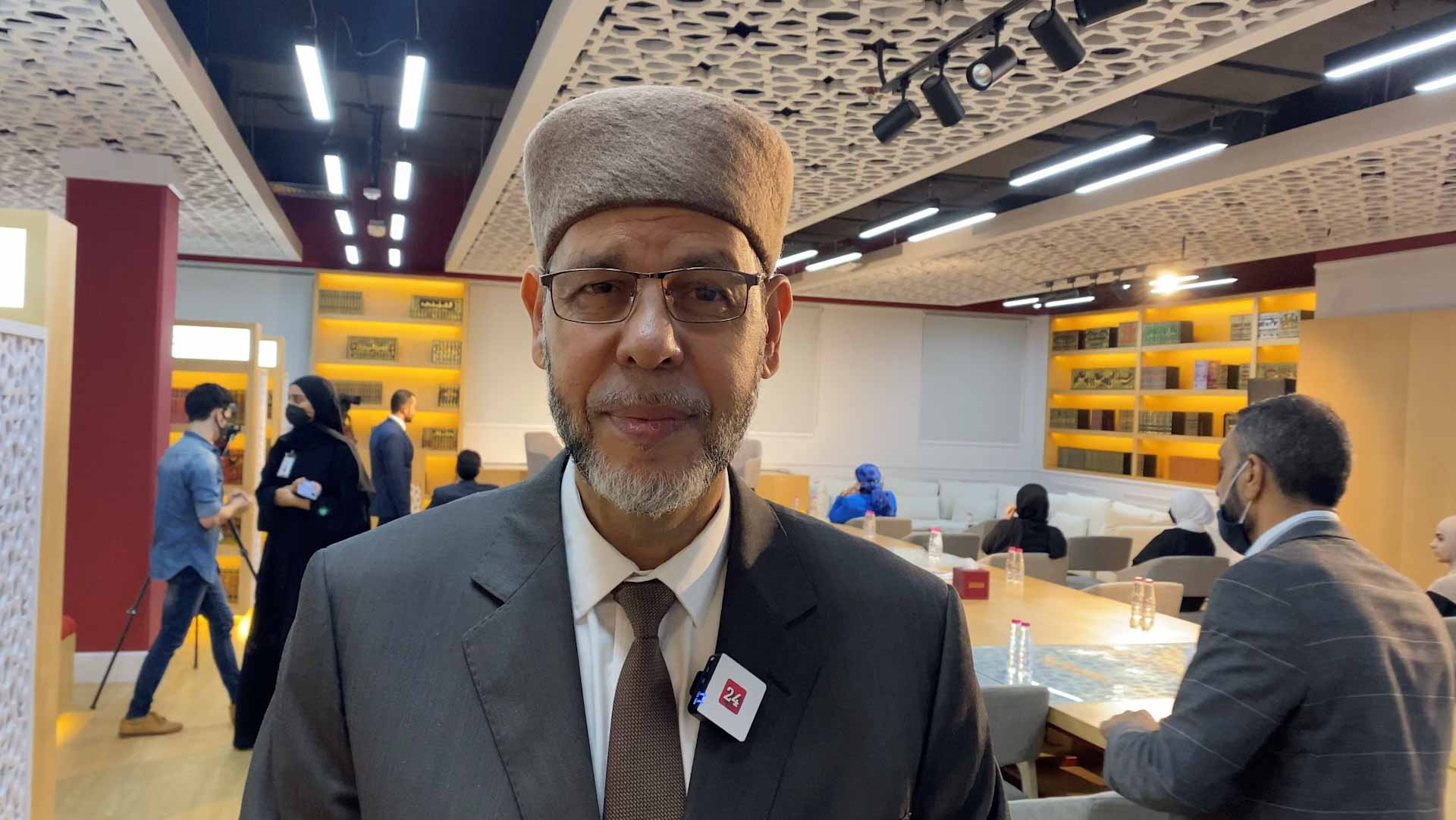 Image for the title: Mosteghanemi: ALA organises art of writing session 