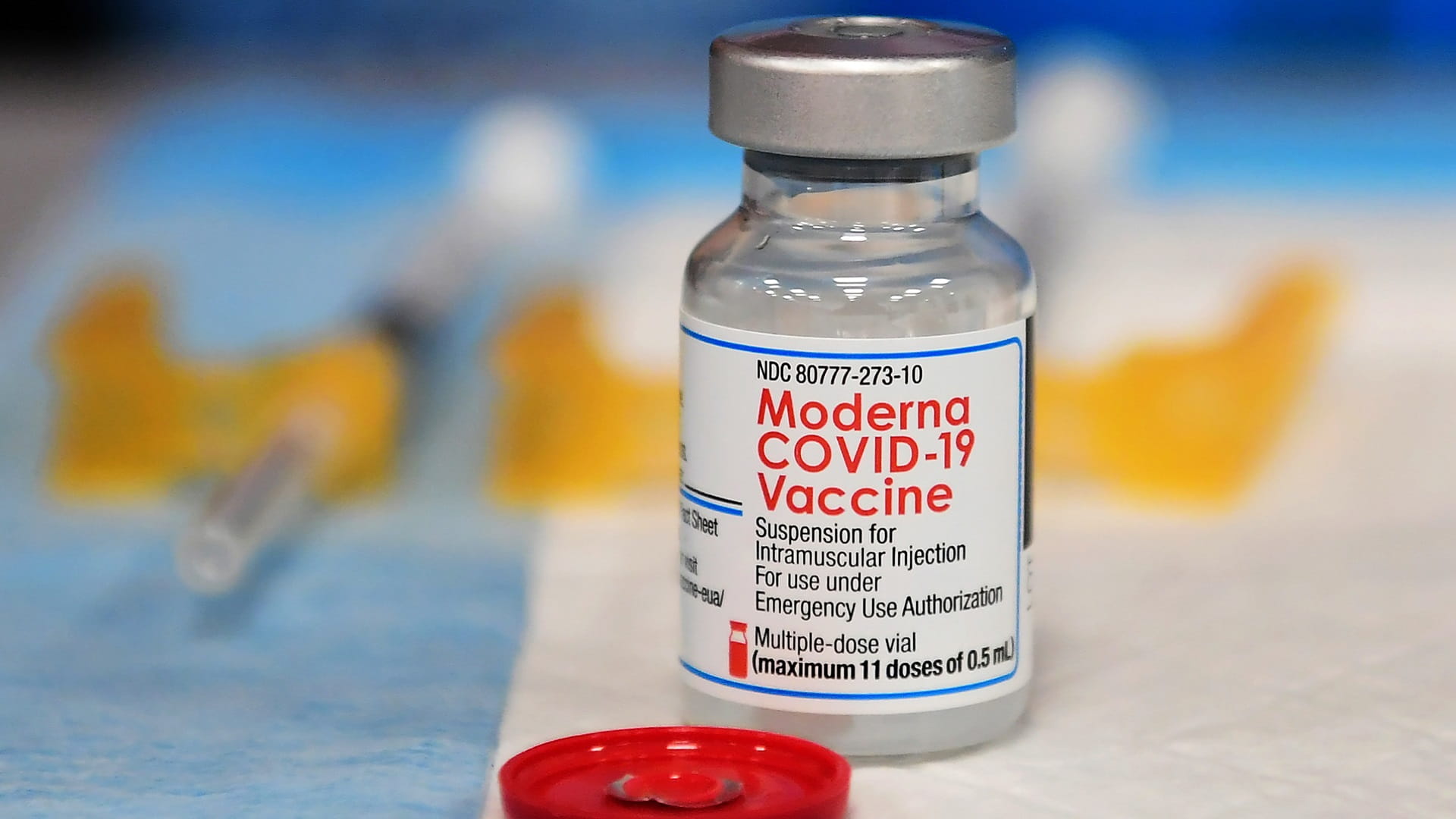 Image for the title: Moderna to build UK centre for mRNA vaccines 