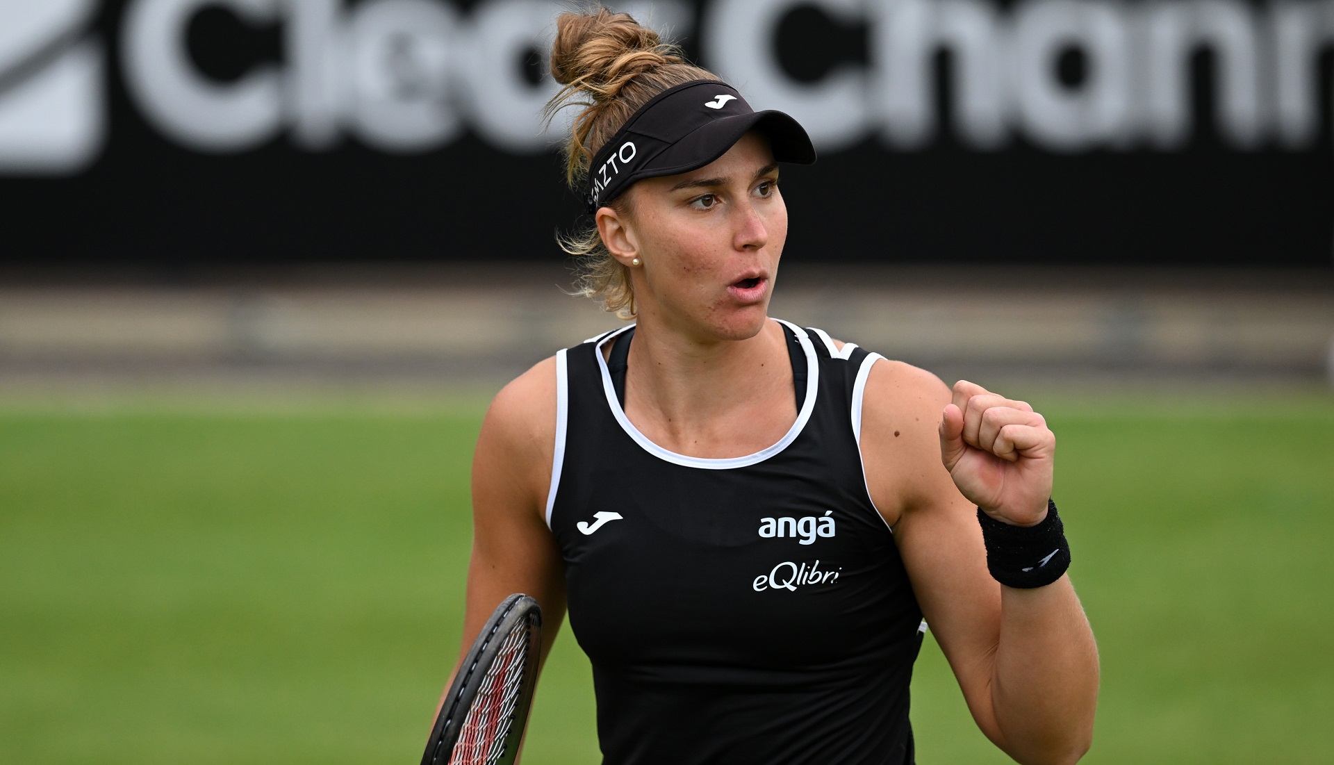 صورة بعنوان: البرازيلية بيا حداد تتأهل لنصف نهائي بطولة إيستبورن للتنس 