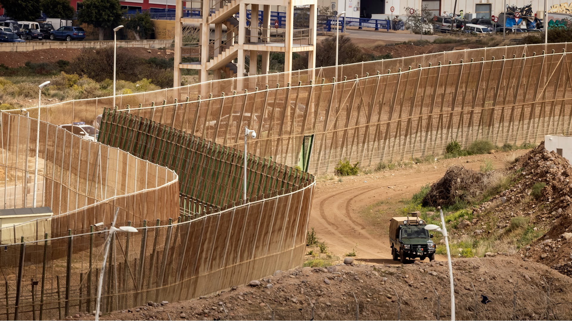 Image for the title: Five migrants die in mass attempt to enter Spain's Melilla 