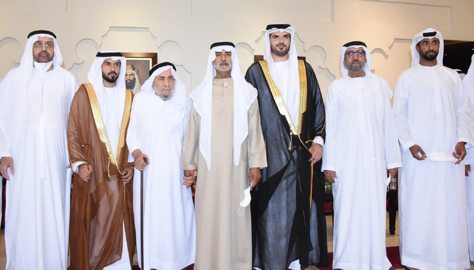 صورة بعنوان: نهيان بن مبارك يحضر أفراح البلوشي والعور 