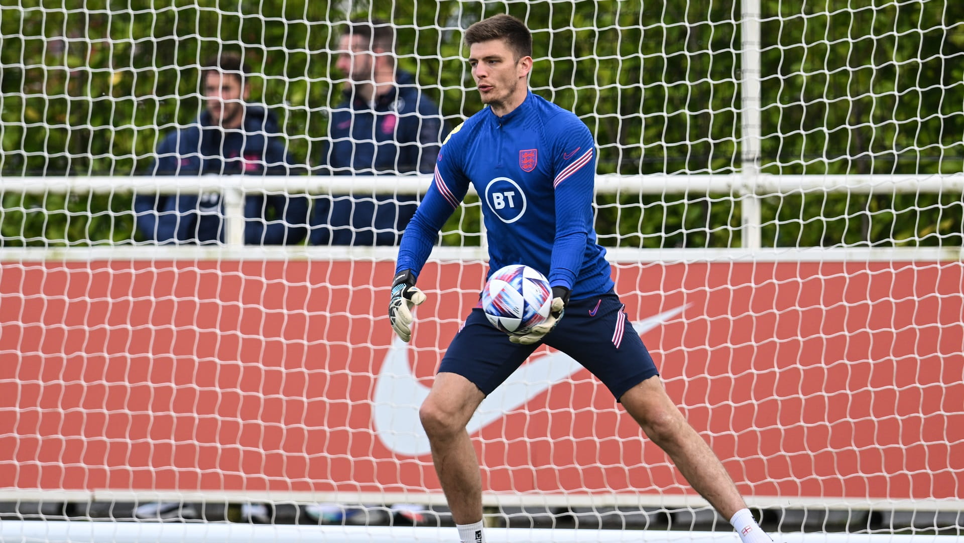 صورة بعنوان: نيوكاسل الإنجليزي يتعاقد مع الحارس الدولي بوب 