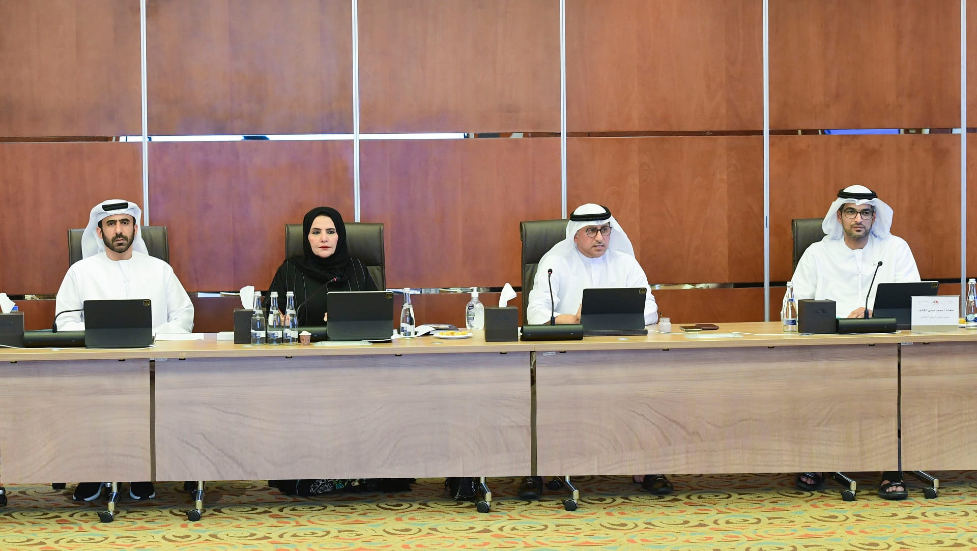 صورة بعنوان: لجنة "الوطني" تعتمد تقرير مشروع قانون تنظيم الوكالات التجارية 