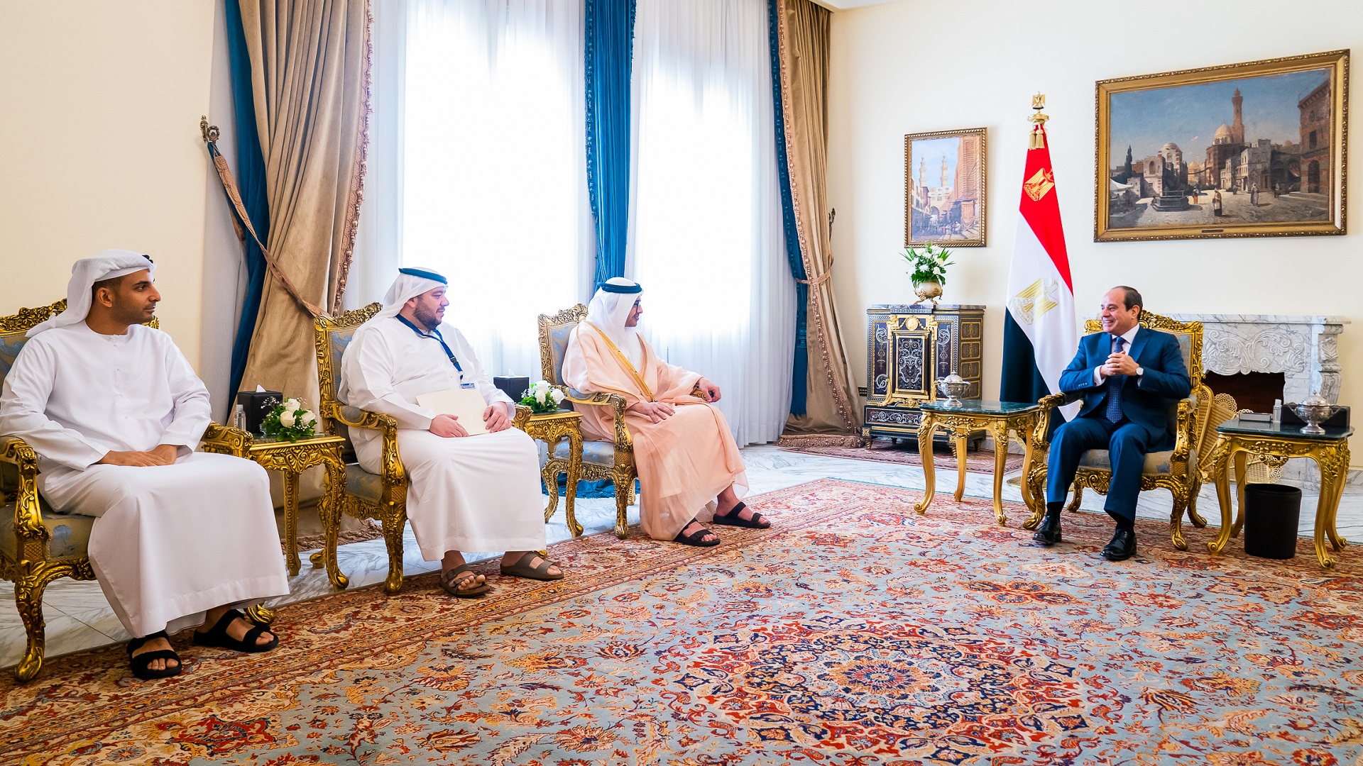 صورة بعنوان: السيسي يؤكد مركزية دور الإمارات بتحقيق السلام والاستقرار بالمنطقة 