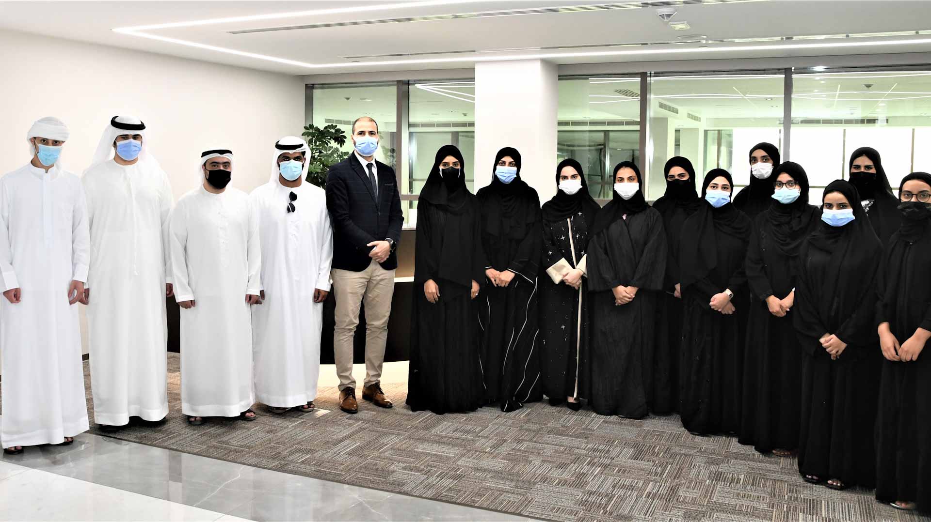 صورة بعنوان: مصرف الشارقة الإسلامي يعرّف بـ "مفاتيح النجاح للتفوق المهني"  