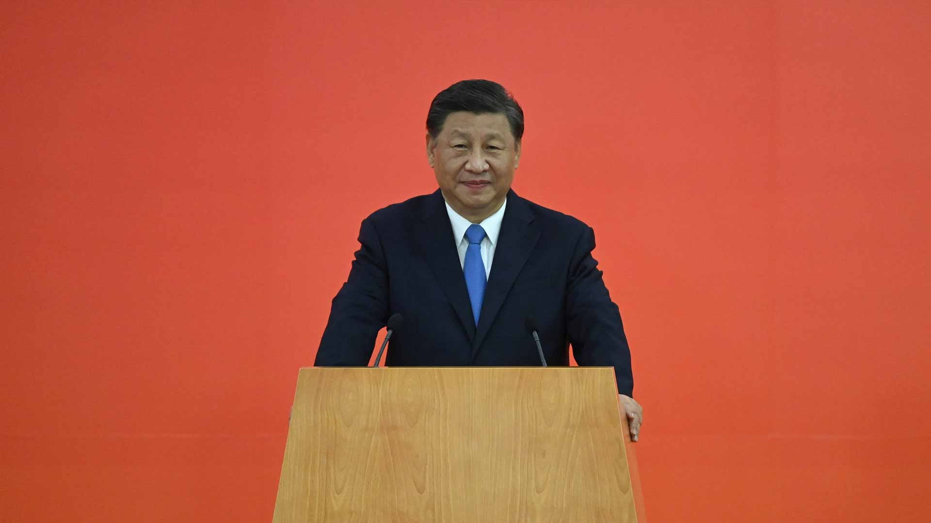 صورة بعنوان: الرئيس الصيني: هونغ شهدت "ولادة جديدة من النار"  