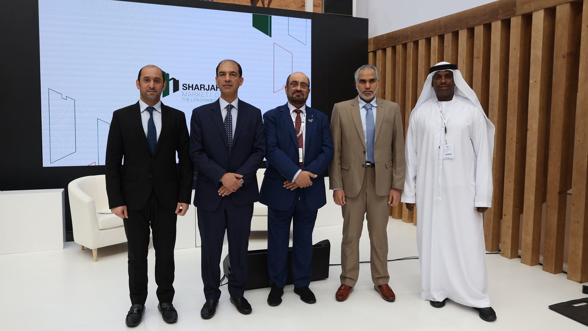 صورة بعنوان: "دائرة الثقافة" تجسد رؤية الشارقة في الاهتمام بتاريخ الخط العربي  