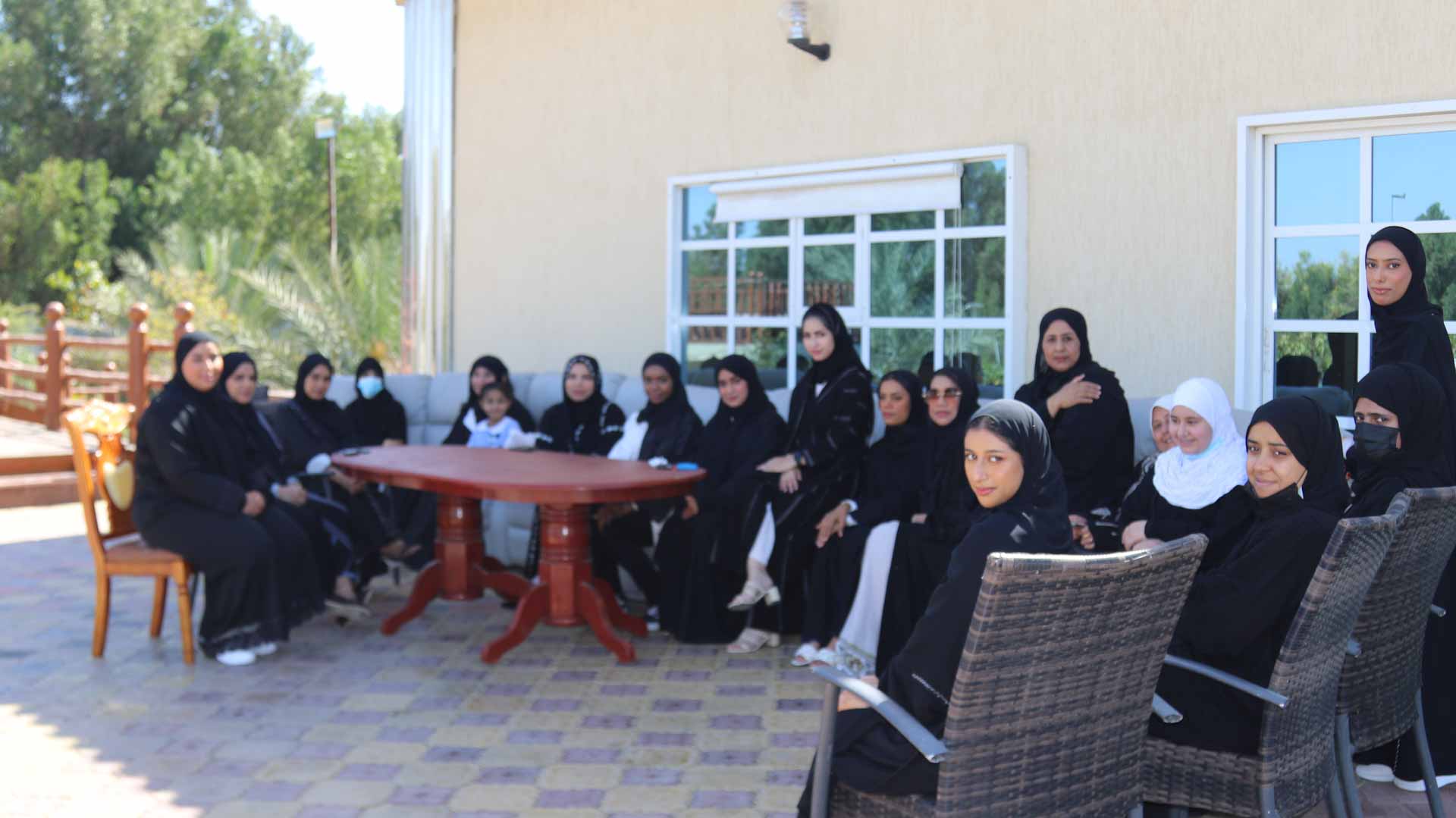 Image for the title: A citizen invites 50 volunteers from "Sharjah Volunteer Centre"  