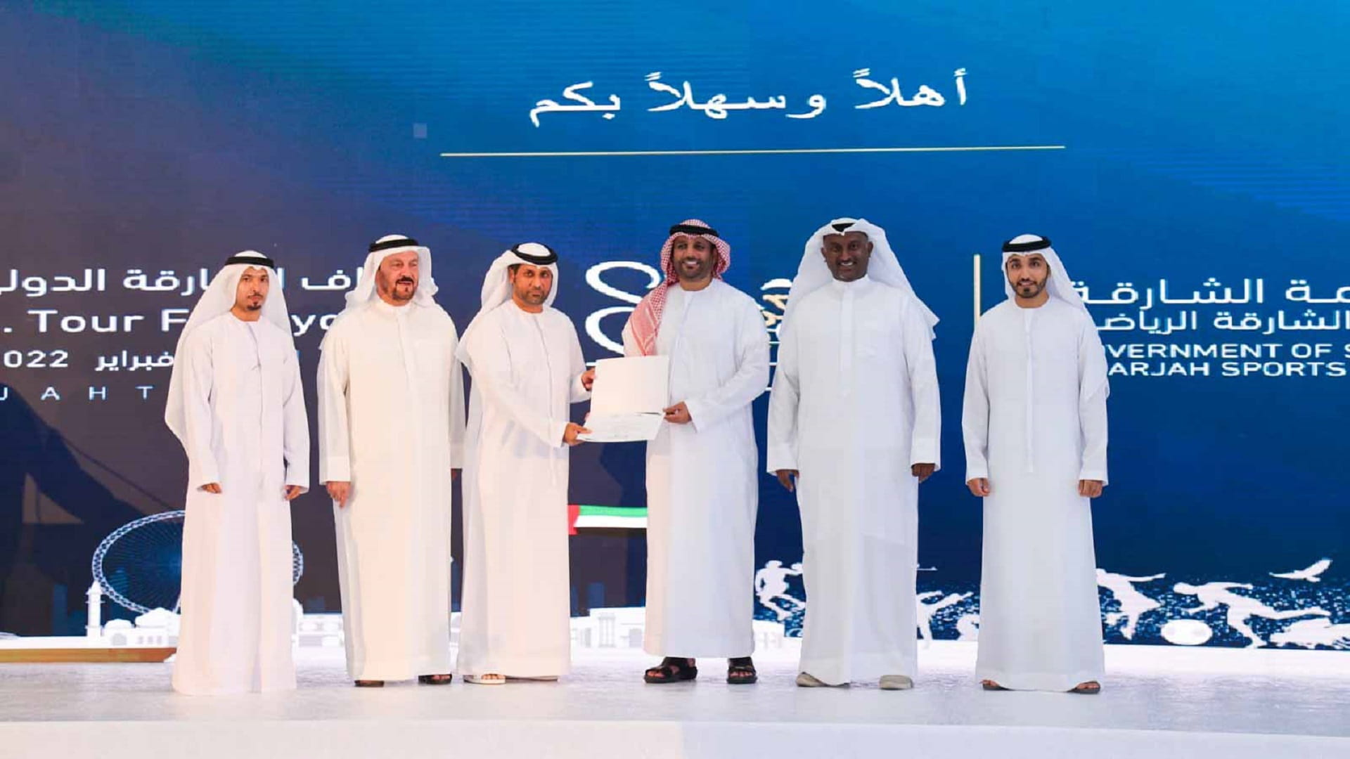 صورة بعنوان: "الشارقة الرياضي" يكرم شركاء النجاح في طواف الشارقة الدولي  