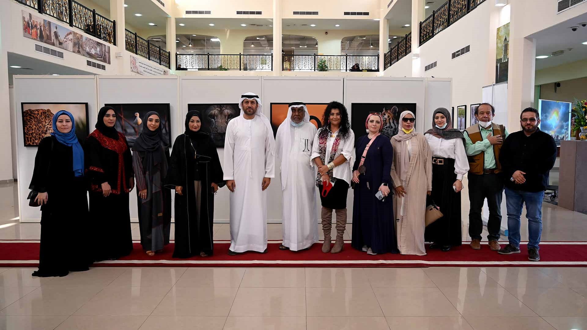 صورة بعنوان: جامعة الشارقة تستضيف مهرجان الفنون التشكيلية "تحت ظلال النخيل" 