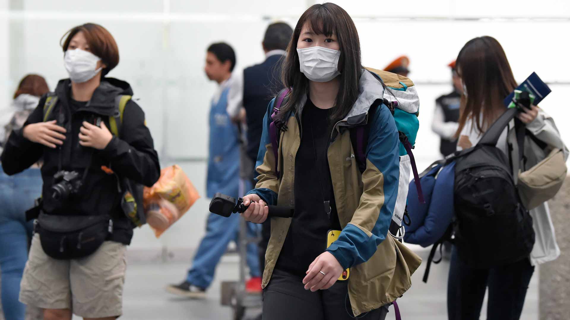 Image for the title: S. Korea reports more than 200,000 new COVID-19 cases 