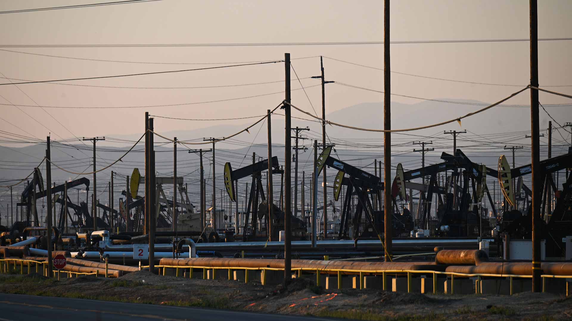 Image for the title: Japan logs biggest current account deficit since 2014 