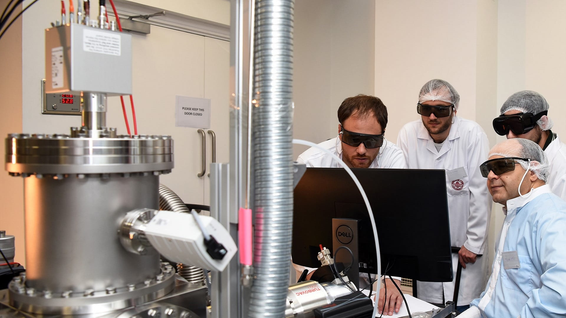 صورة بعنوان: أميركية الشارقة تقبل حملة البكالوريوس الموهوبين في دكتوراه الهندسة 