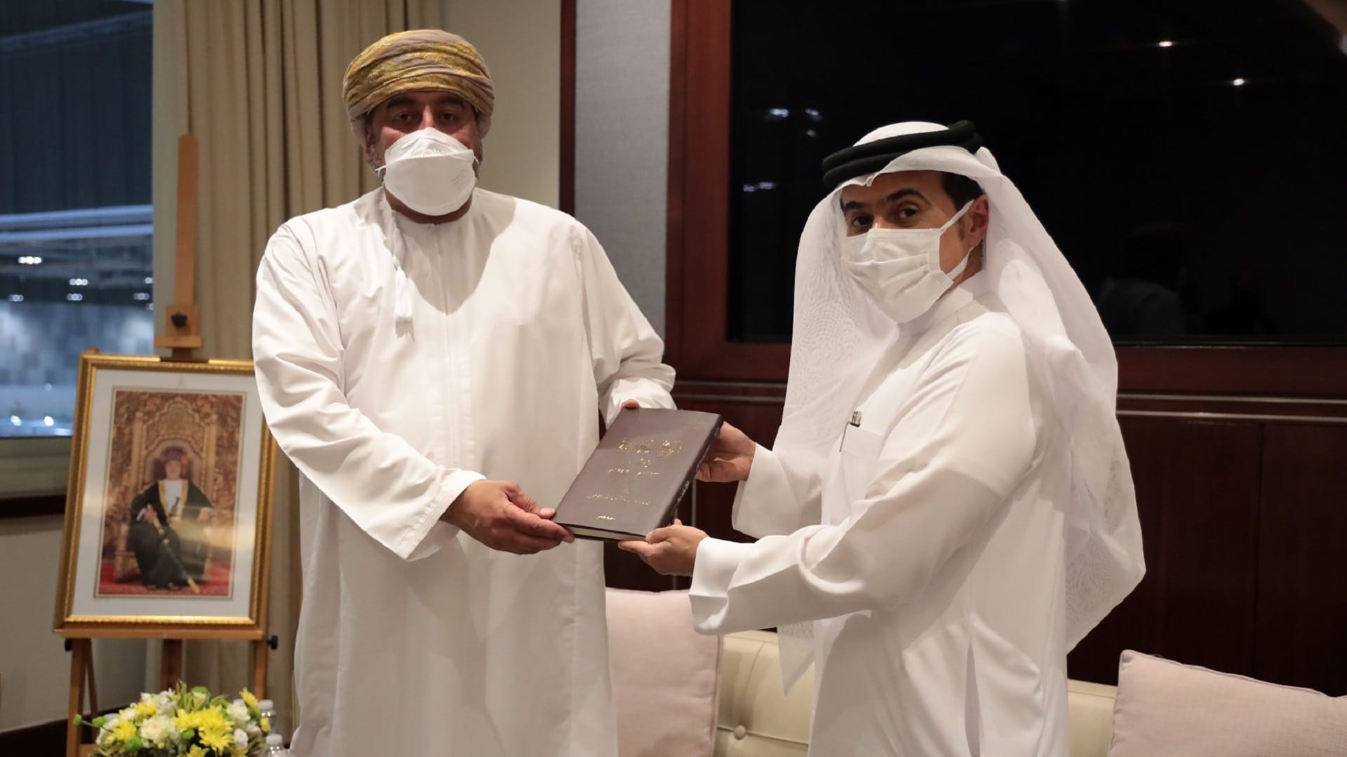 صورة بعنوان: "الشارقة للكتاب" تنقل تجربة الإمارة في صناعة النشر بمعرض مسقط  