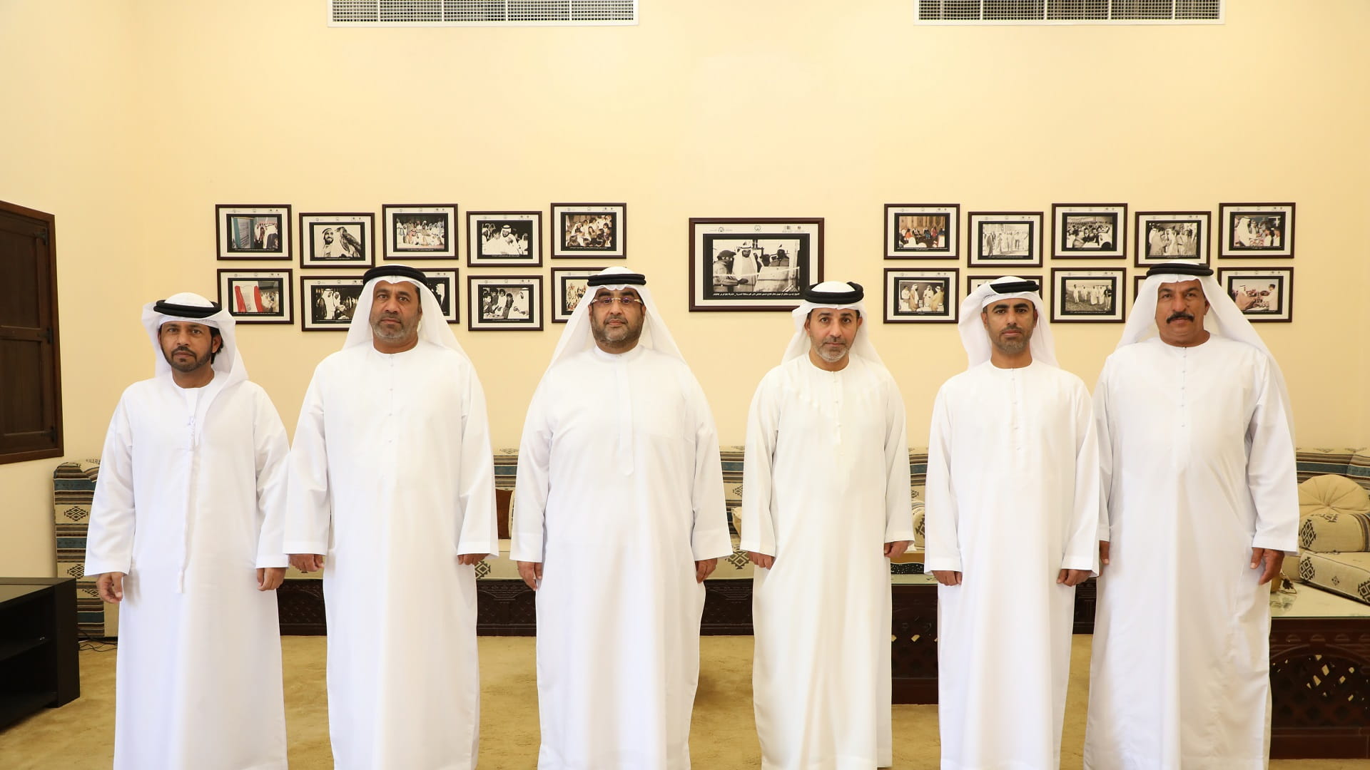 صورة بعنوان: "بلدي الحمرية" يطلع على آخر استعدادات أيام الشارقة التراثية 