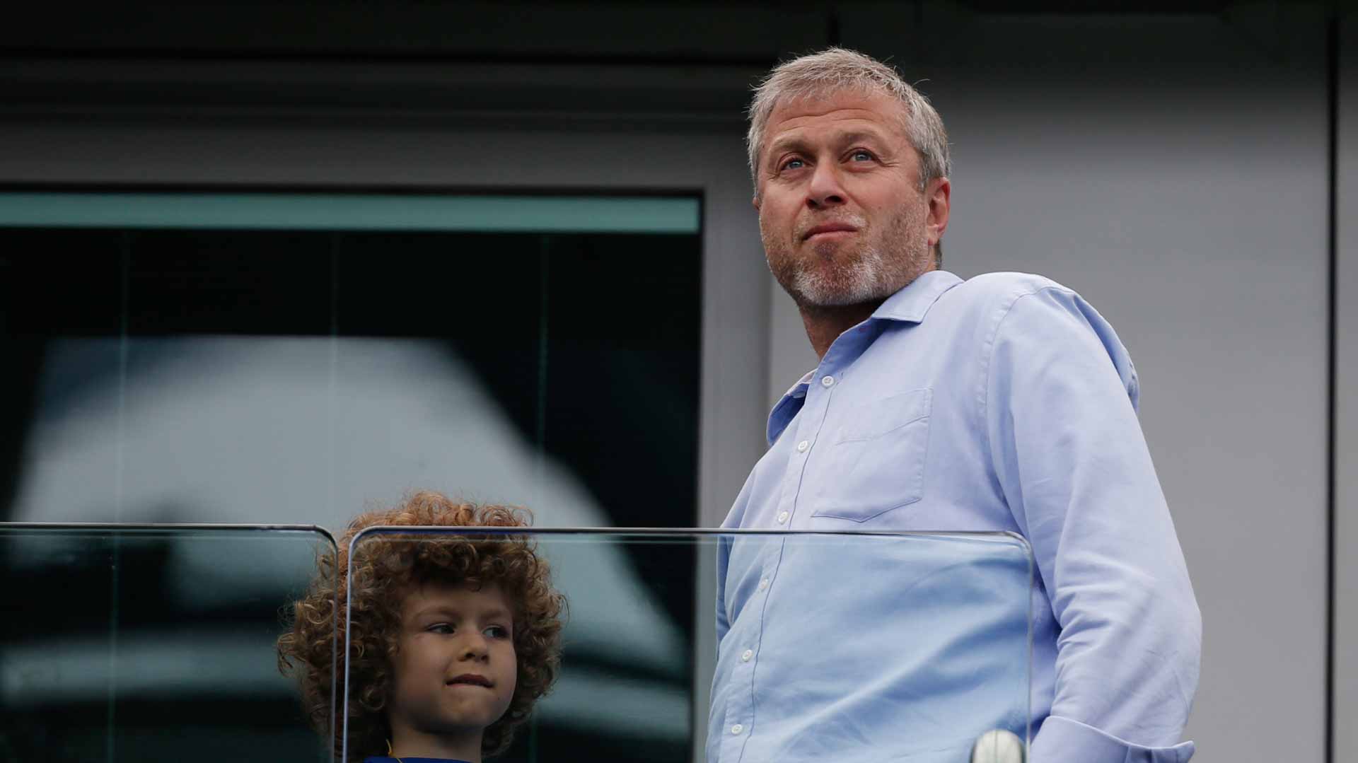 صورة بعنوان: السلطات البريطانية تفرض عقوبات على إبراموفيتش مالك نادي تشيلسي  