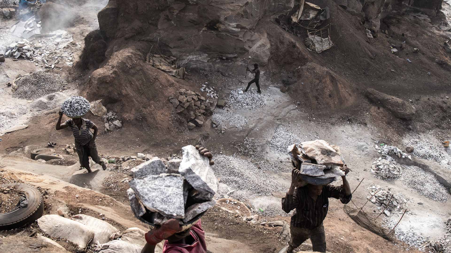 Image for the title: Ten die in raid on Burkina gold mine: security source 