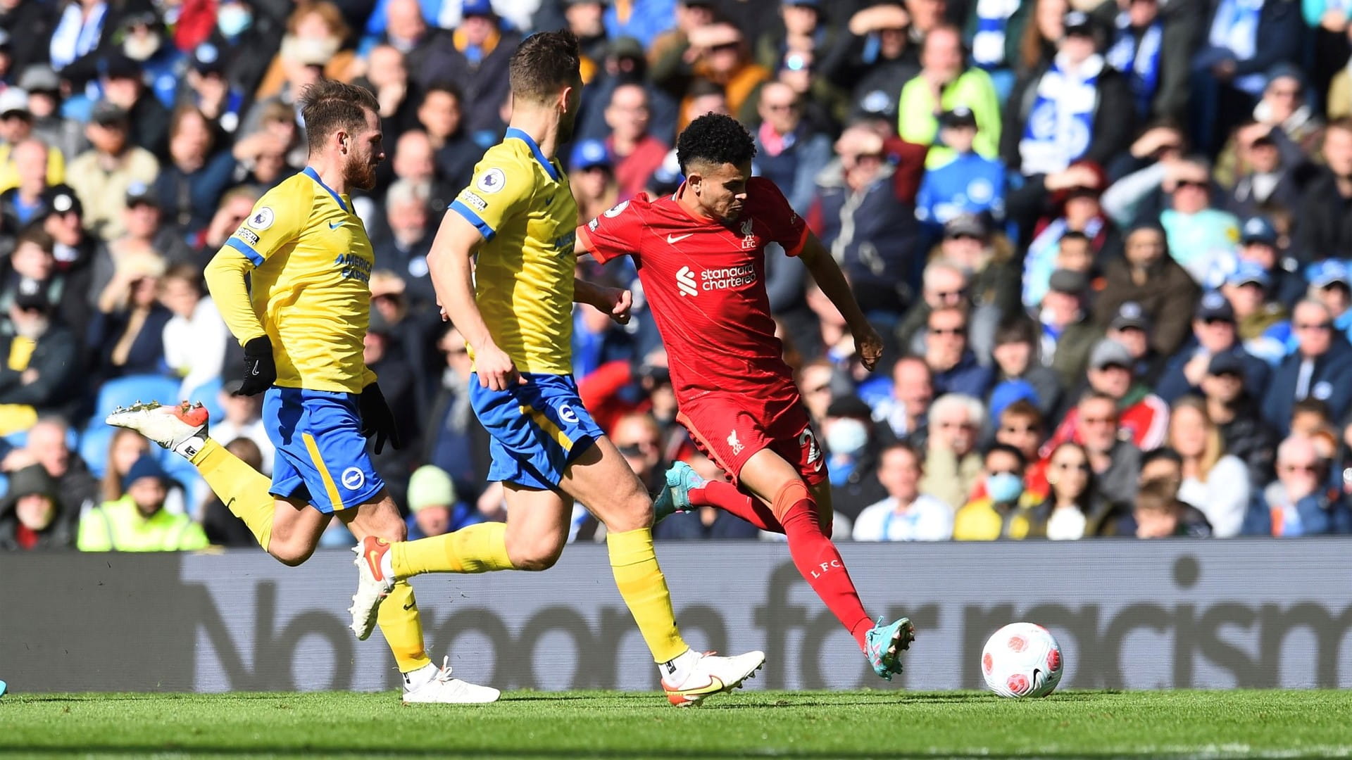 صورة بعنوان: ليفربول يتخطى برايتون في الدوري الإنجليزي الممتاز لكرة القدم  
