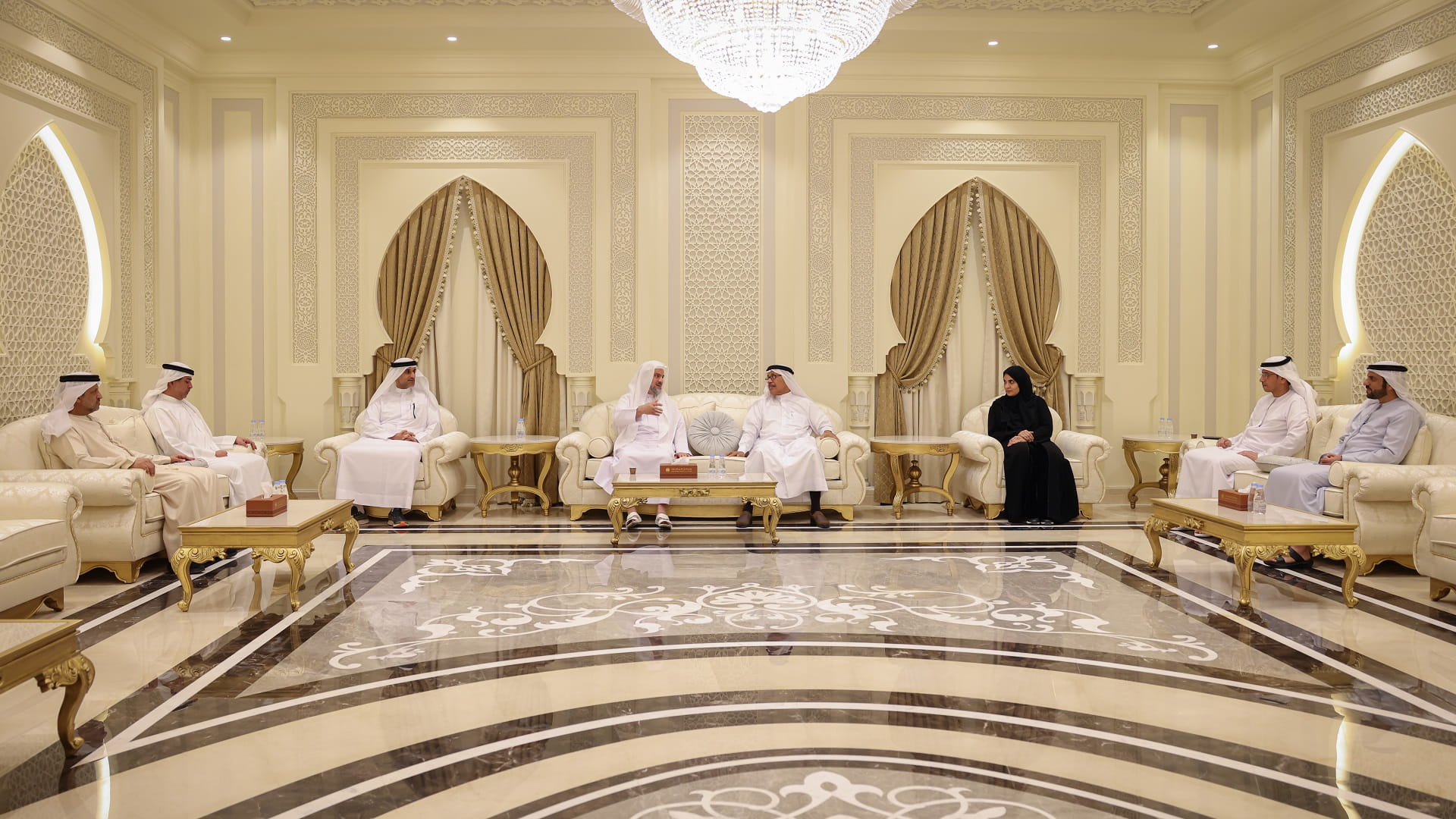 صورة بعنوان: هيئة مكتب استشاري الشارقة تطلع على أعمال لجانها وخططها المستقبلية 