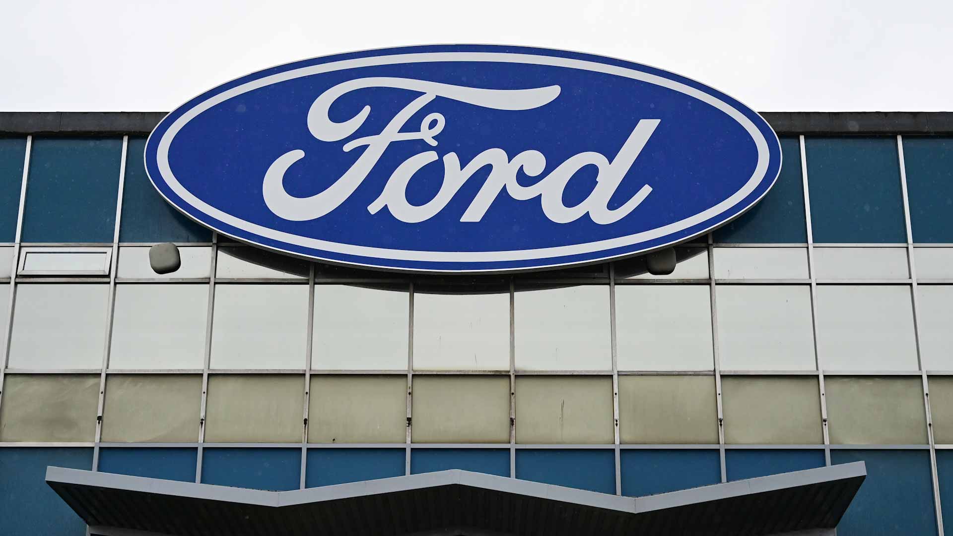 Image for the title: Ford accelerates electric car push in Europe 