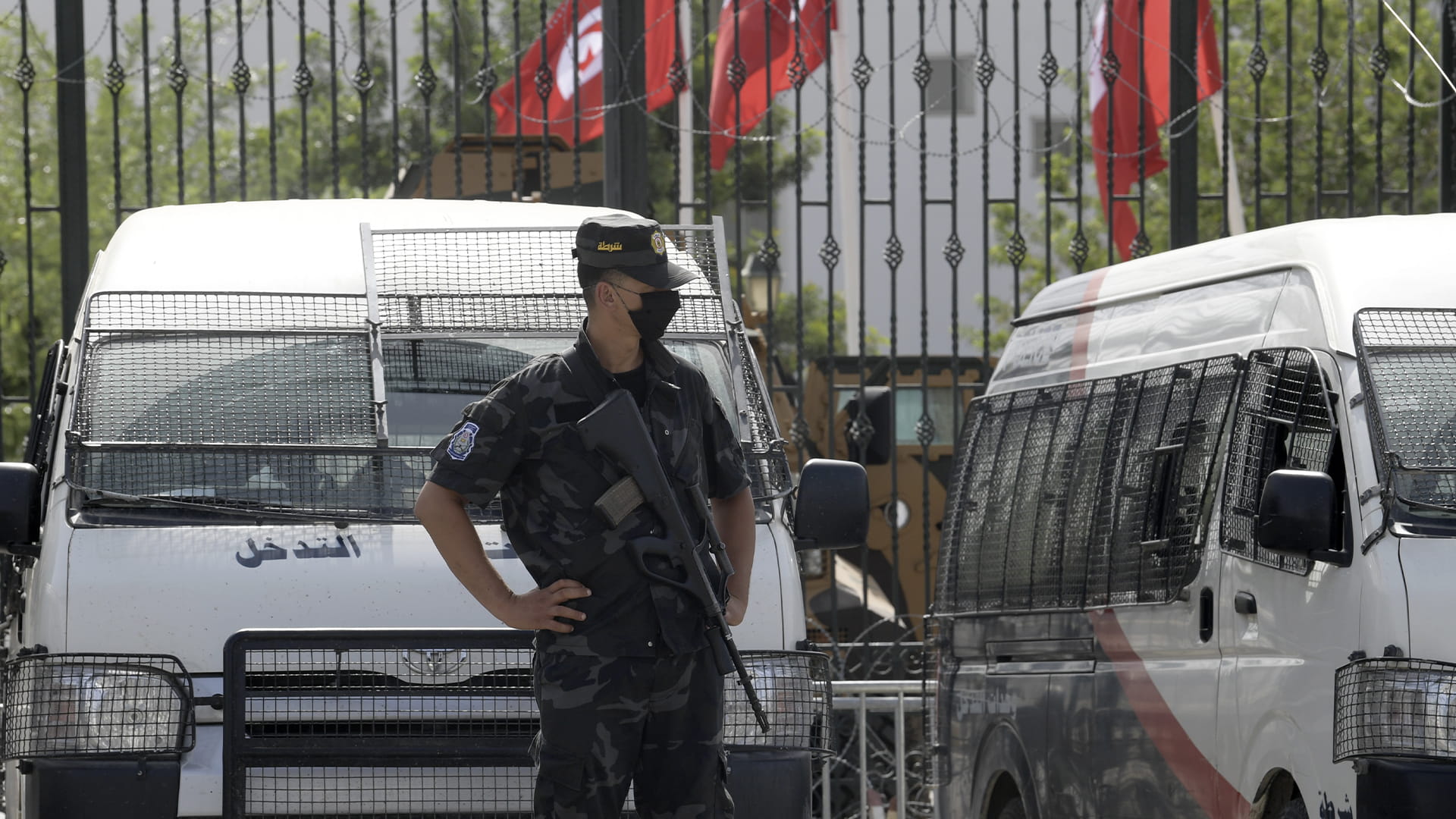 صورة بعنوان: بيقظة رجال الأمن...تونس تفكك خلية إرهابية مرتبطة بتنظيم "داعش" 