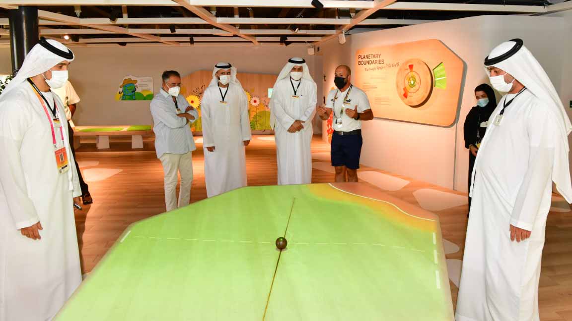 صورة بعنوان: صقر غباش يزور جناحي اليابان وألمانيا في إكسبو 2020 دبي 