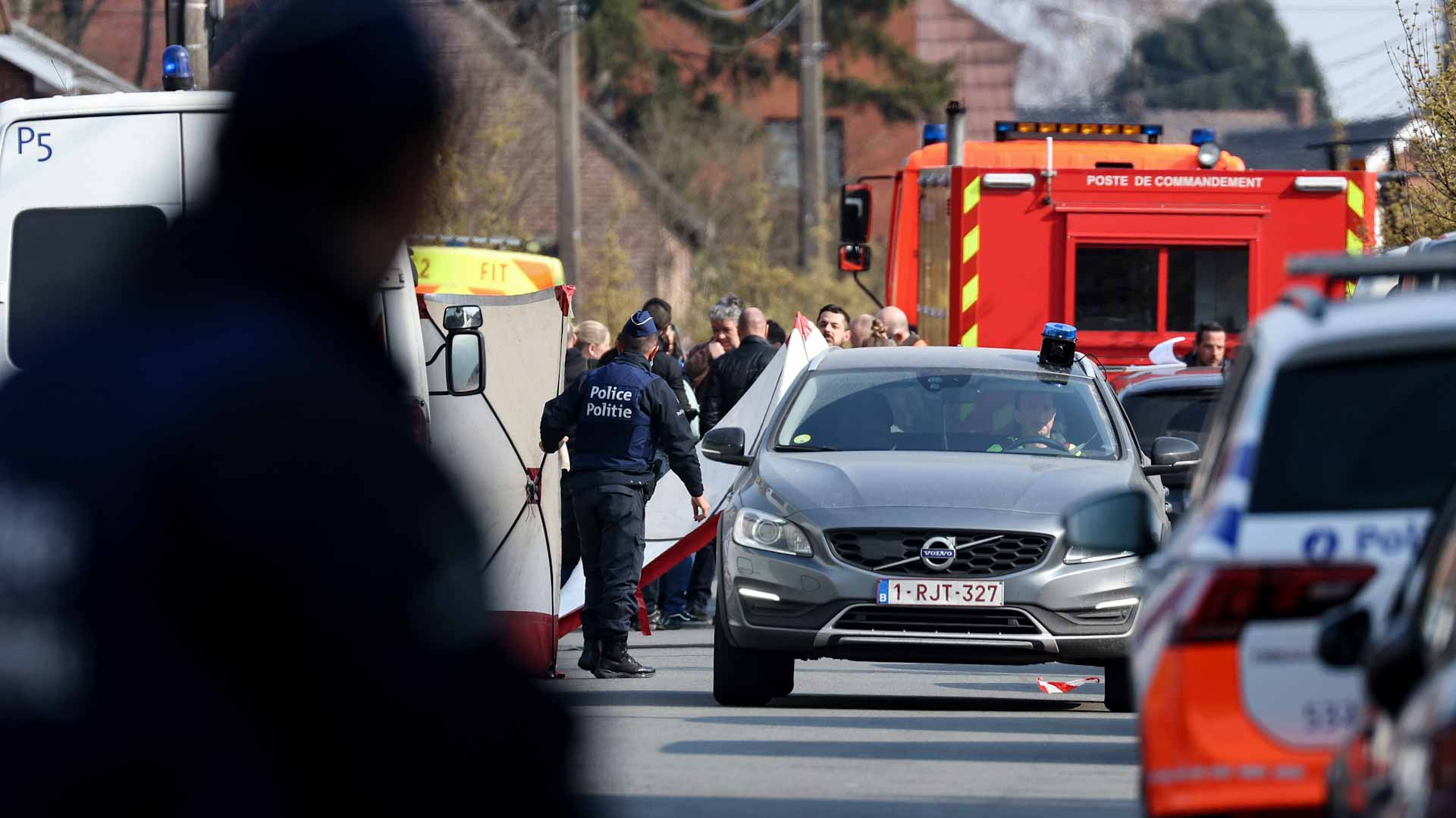 صورة بعنوان: بلجيكا.. سيارة متهورة تصدم حشداً في كرنفال وتقتل 6 أشخاص  