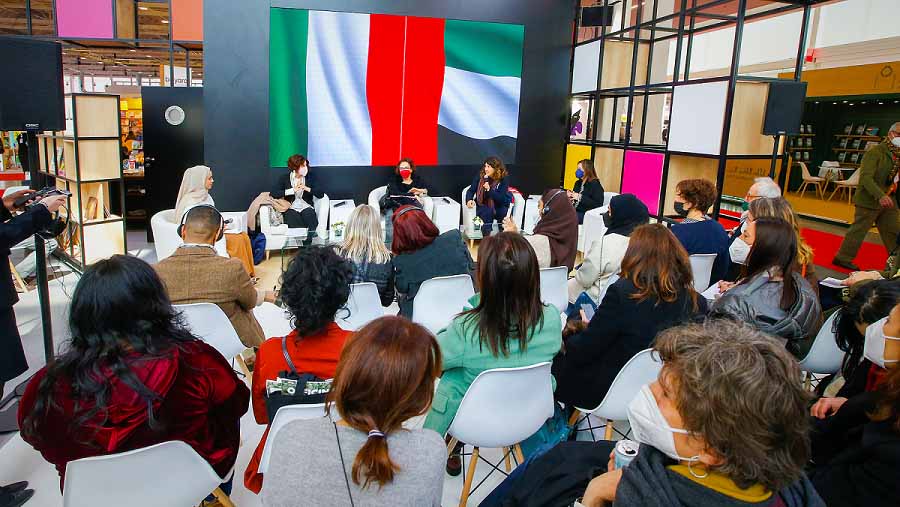 Image for the title: Sharjah highlights ‘Pledge a Library’ impact on learning expc. 