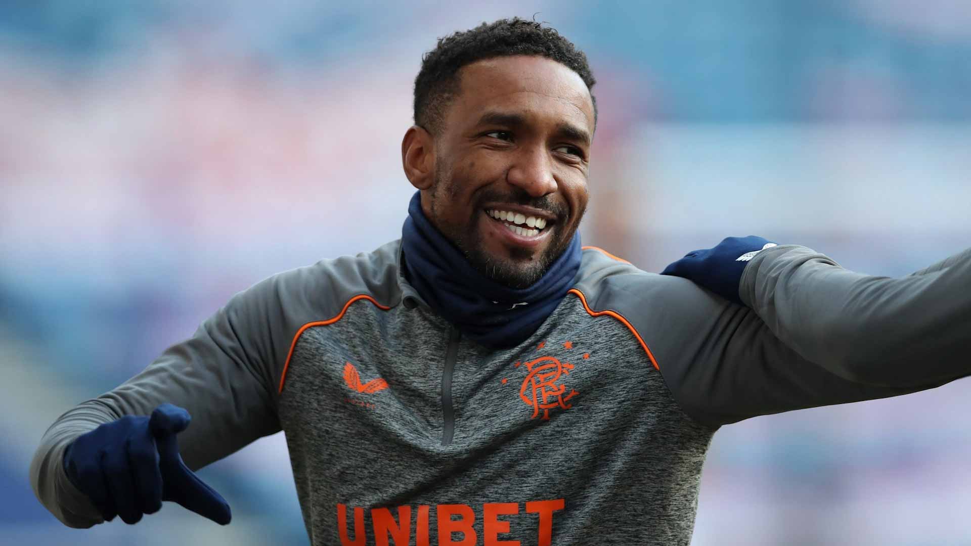 صورة بعنوان: الإنجليزي المخضرم جيرمين ديفو يعتزل كرة القدم  