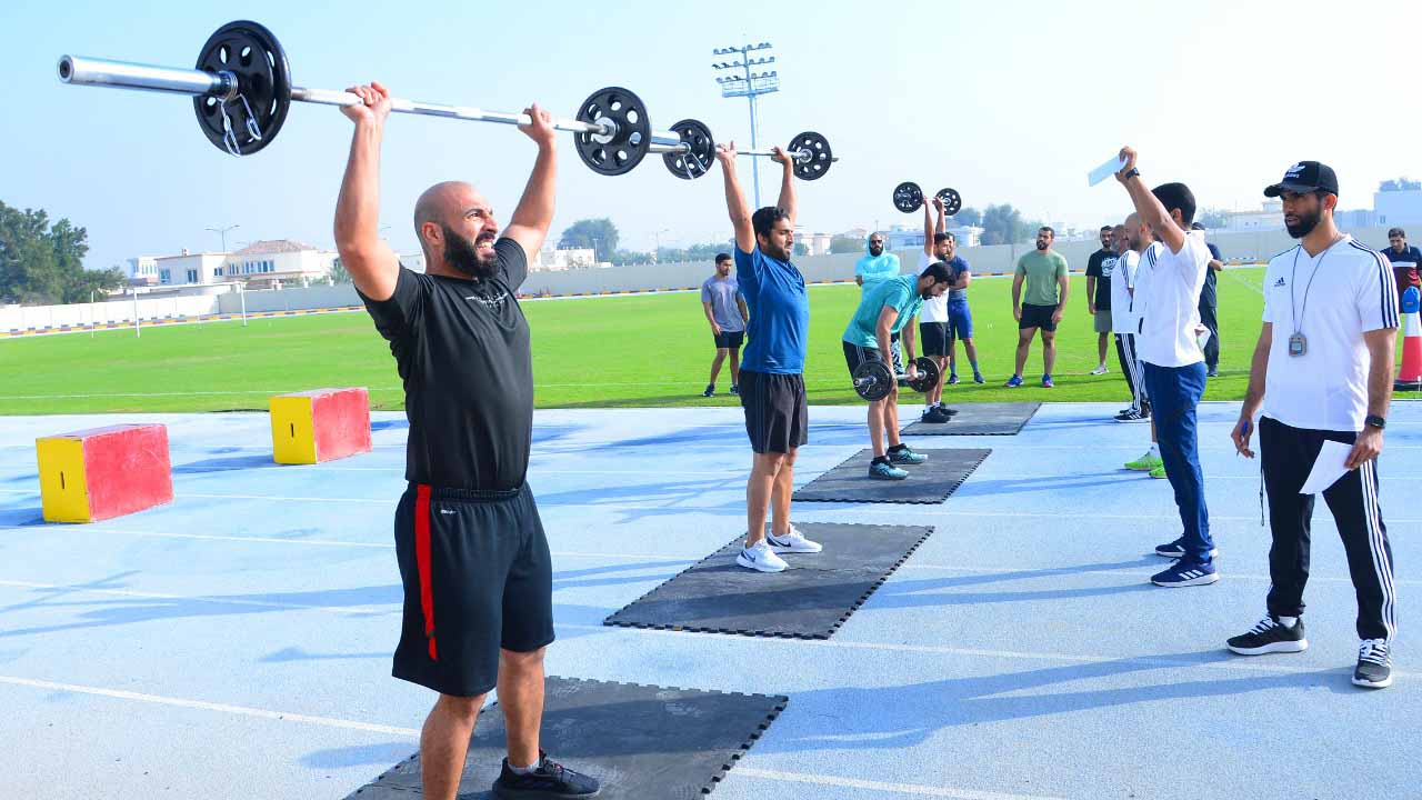 صورة بعنوان: شرطة الشارقة تنظم بطولة "القوة البدنية" بمشاركة 30 منتسباً 