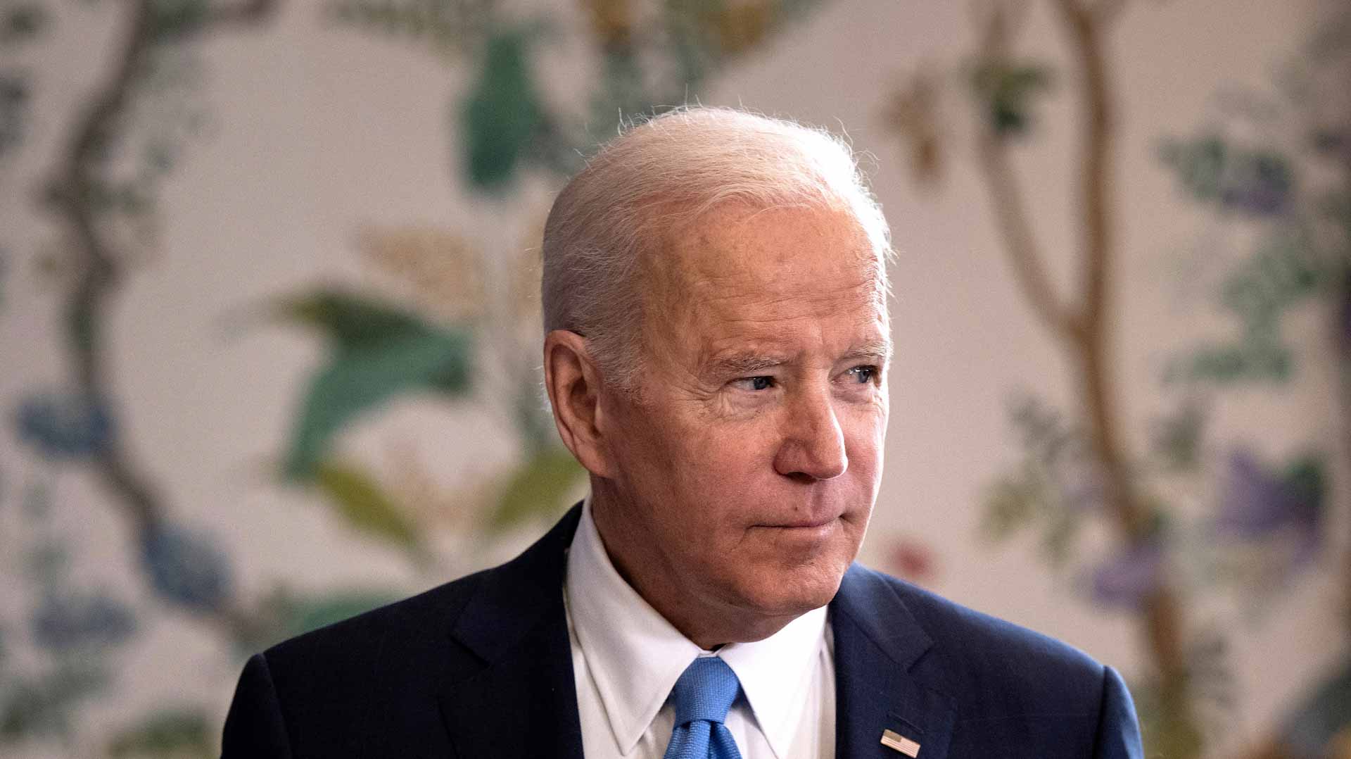Image for the title: Biden heads to Poland, with military support high on agenda 
