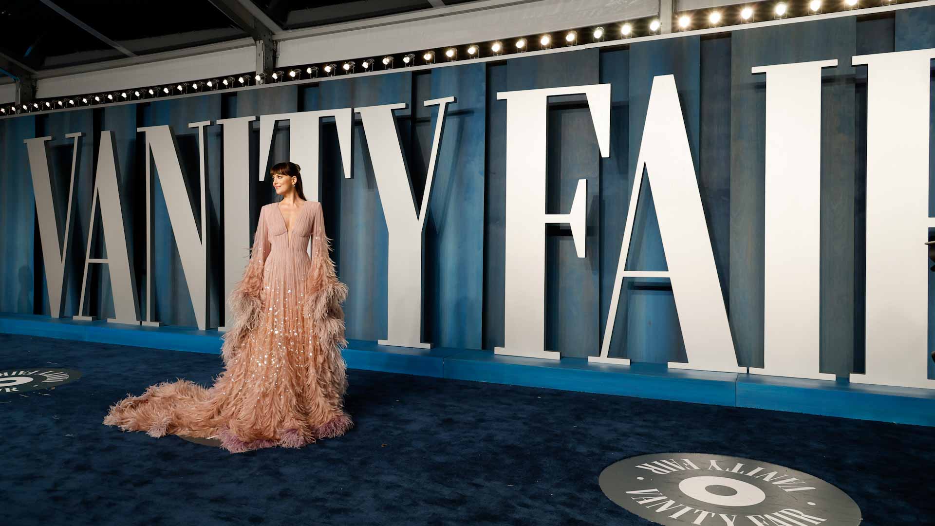 Image for the title: Stars hit the Vanity Fair party after Oscars 