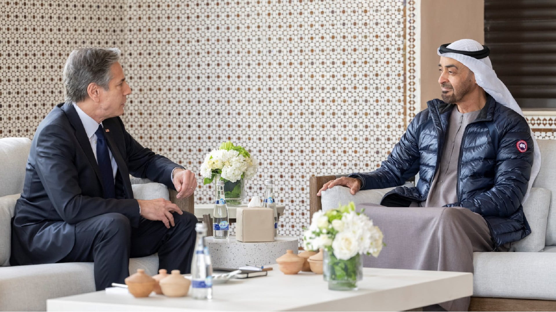 Image for the title: Mohamed bin Zayed, Blinken discuss strengthening cooperation 
