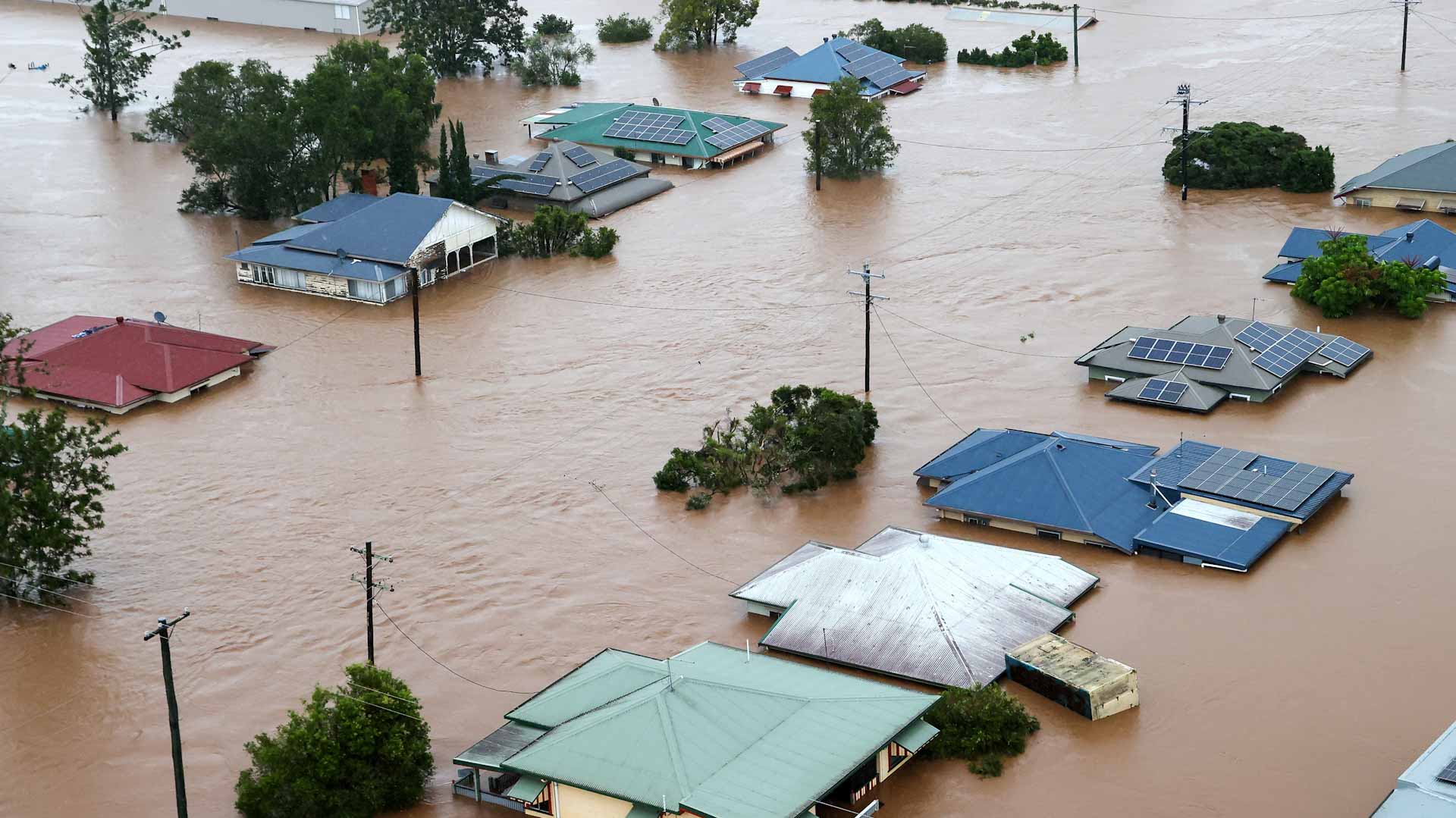 Image for the title: Australian beach town of Byron Bay inundated by floodwaters 
