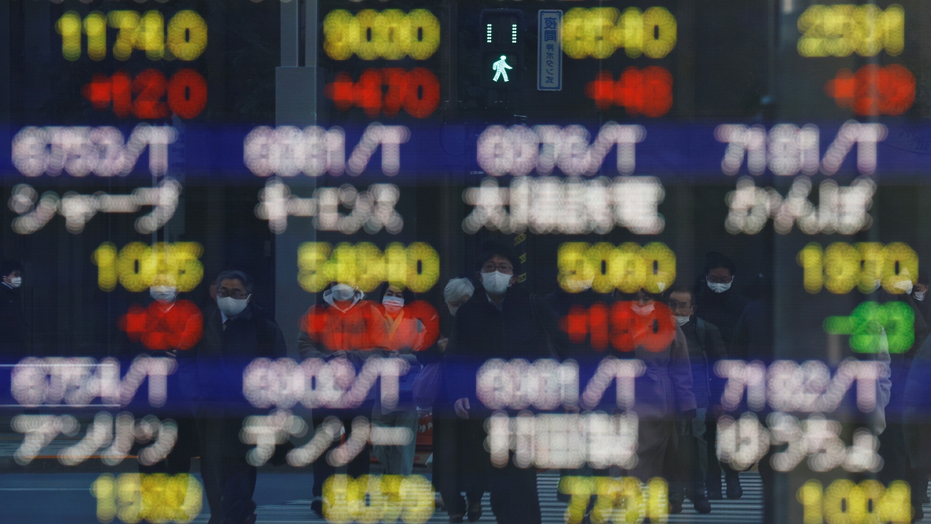 صورة بعنوان: المؤشر نيكي الياباني يهبط ويسجل أكبر خسارة فصلية بعامين 