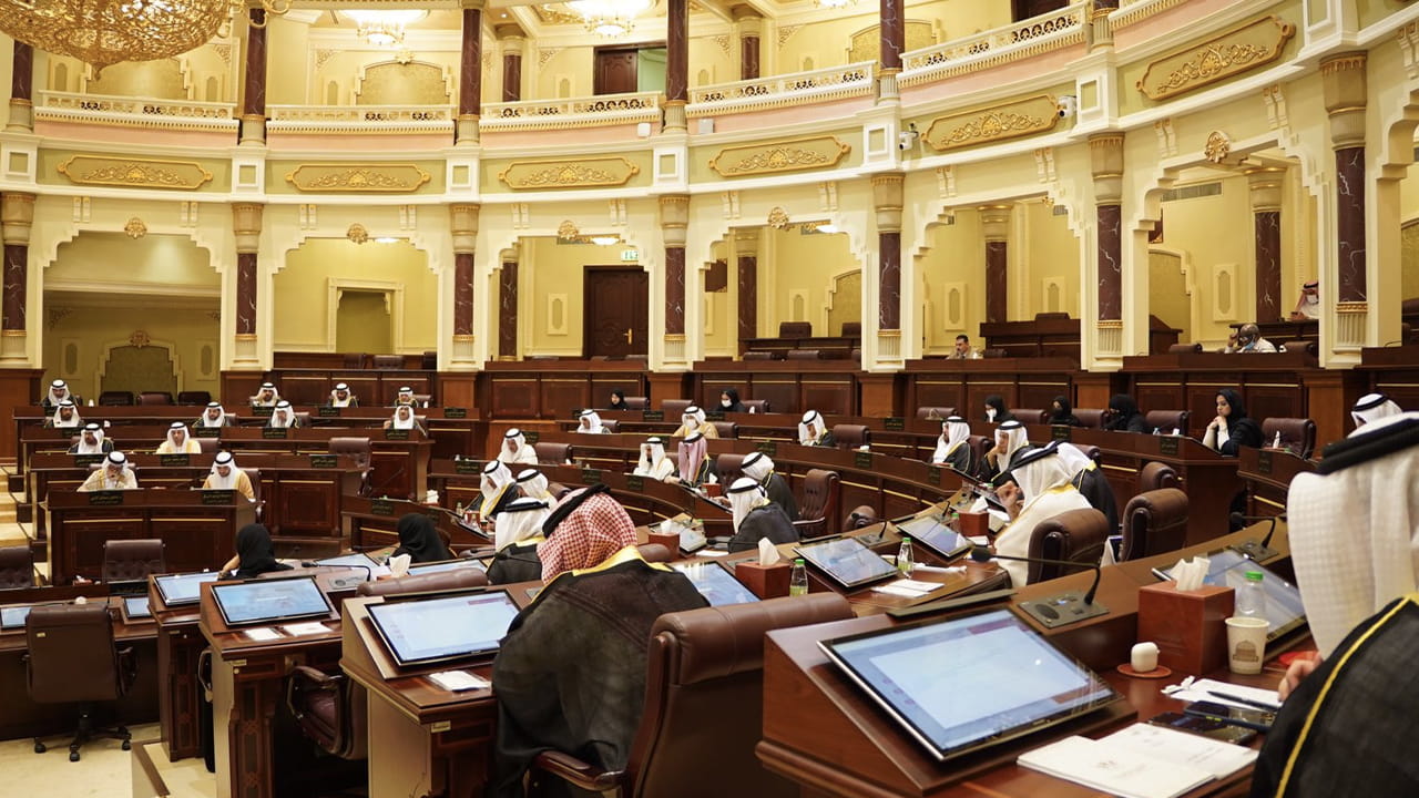 صورة بعنوان: استشاري الشارقة يقر توصياته بشأن سياسة دائرة التخطيط والمساحة  