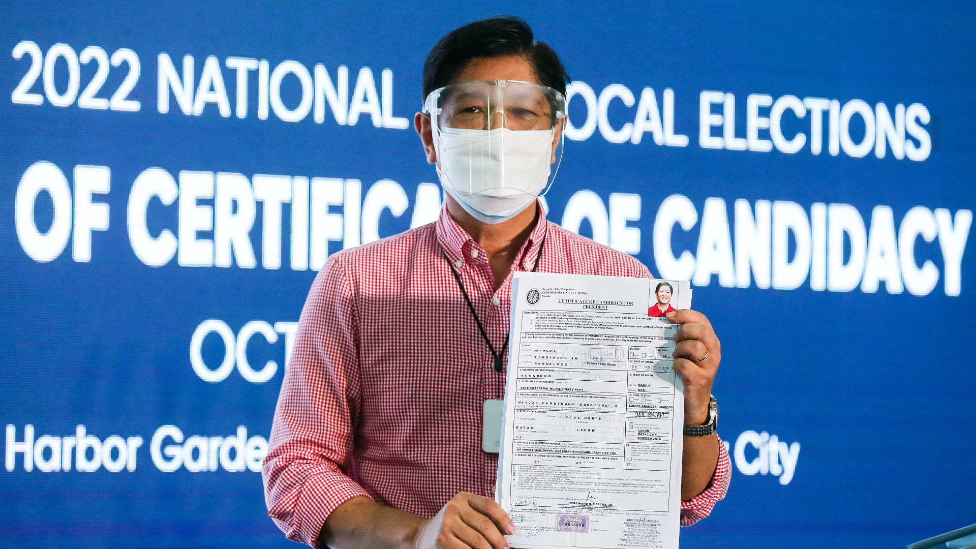 Image for the title: Philippines' Marcos keeps big lead in poll on presidential race 