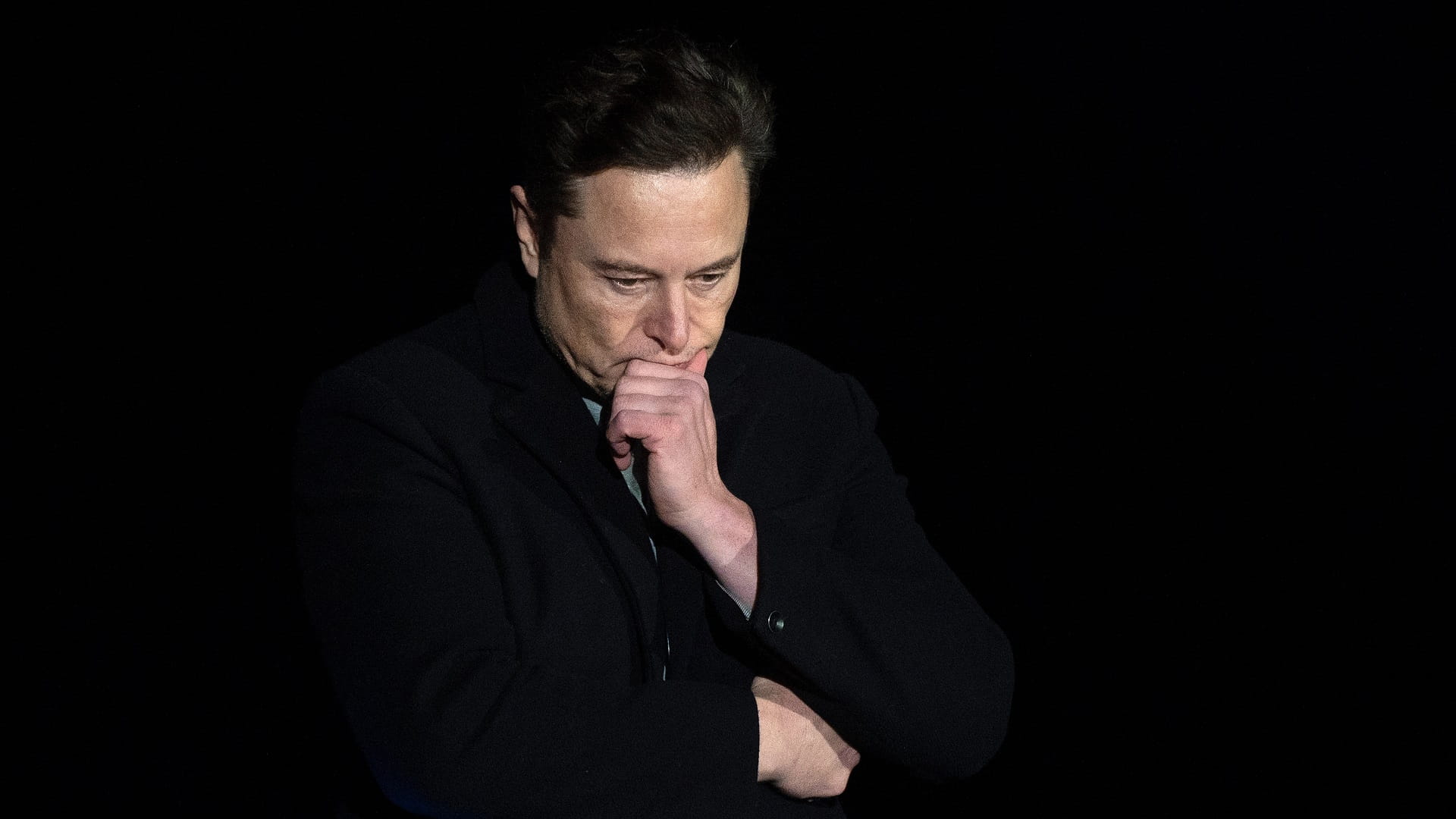 Image for the title: Musk secures $7.1 bn to finance Twitter deal 