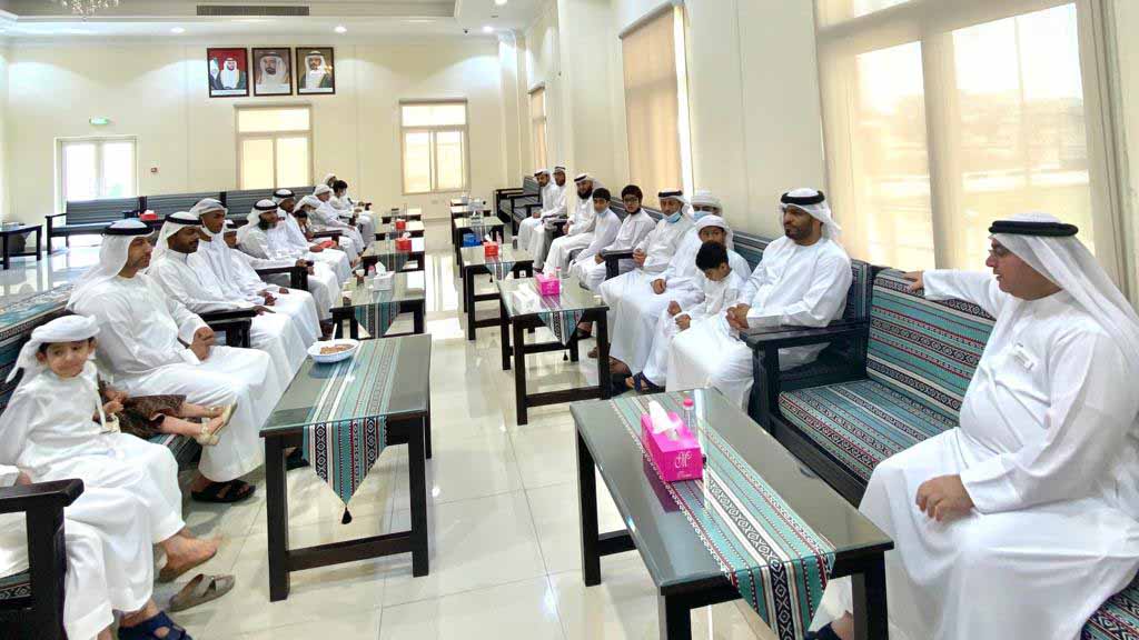 صورة بعنوان: مجلس ضاحية الرحمانية يتبادل تهاني عيد الفطر السعيد مع الأهالي 