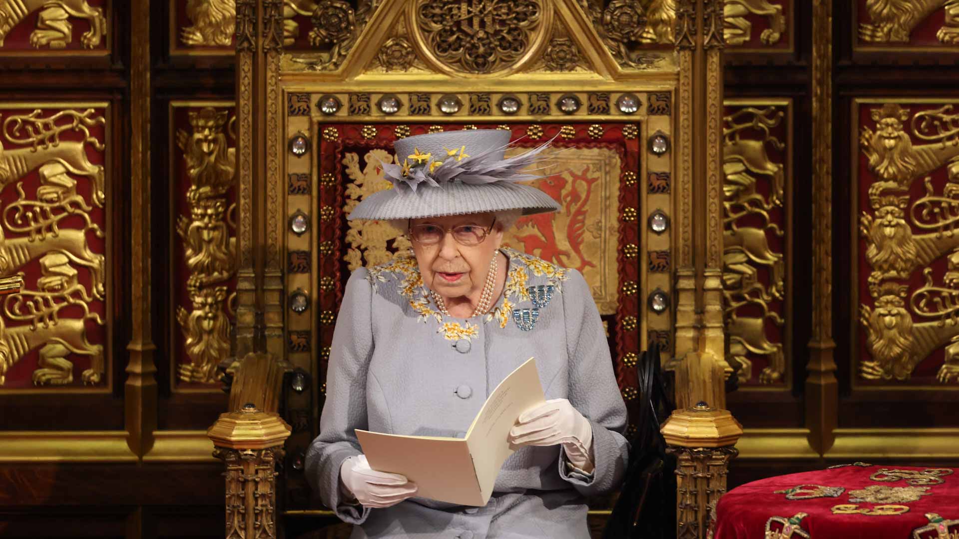 Image for the title: Queen Elizabeth pulls out of parliament opening 
