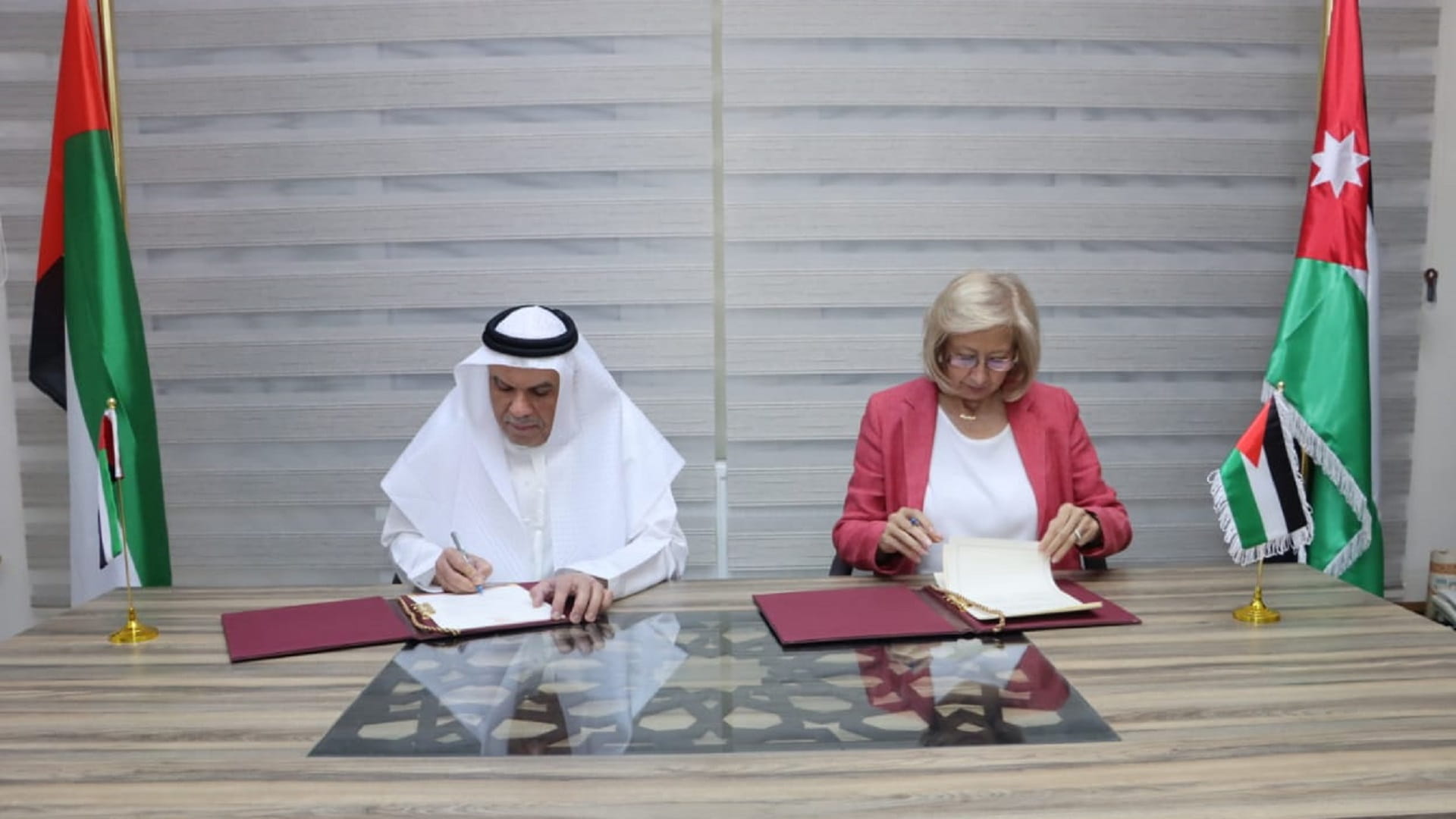 صورة بعنوان: اتفاقية بين الهيئة العربية للمسرح و"الأردن" لتنمية مسرح الهواة 