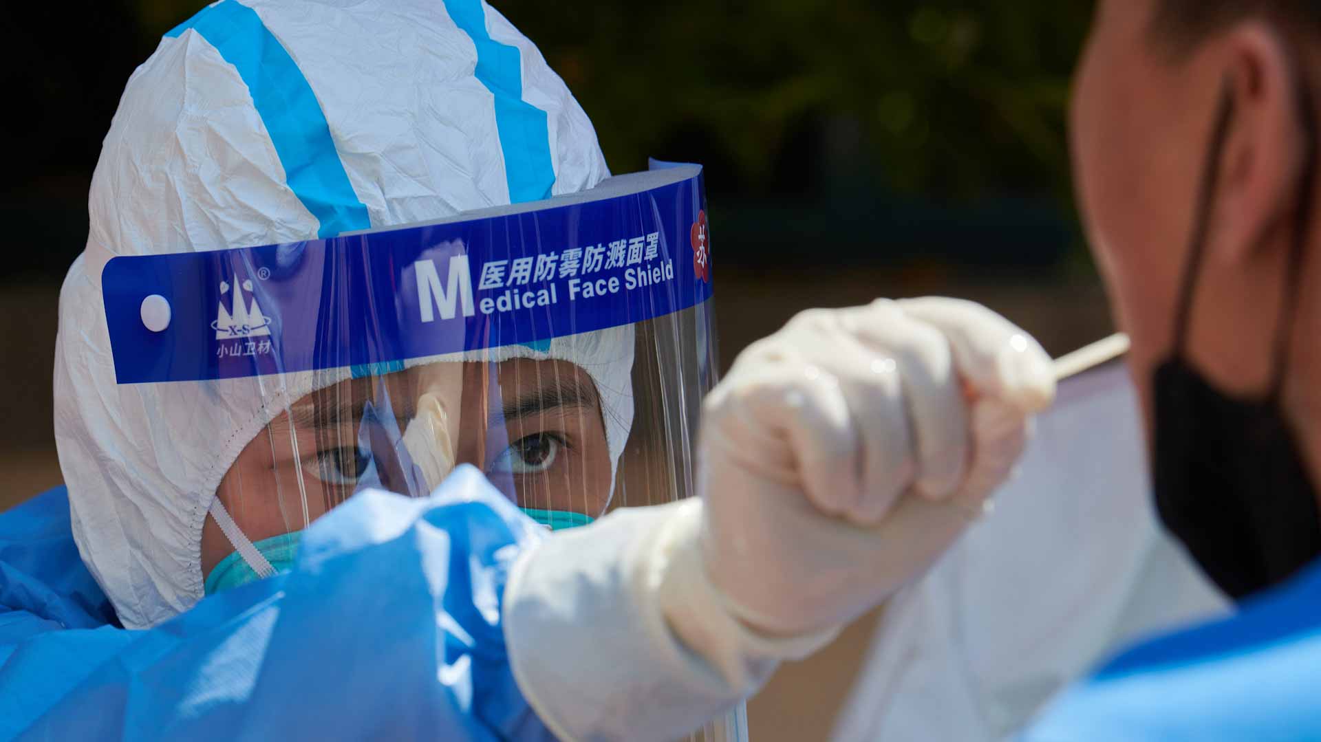 Image for the title: Half of Shanghai achieves 'zero COVID' 