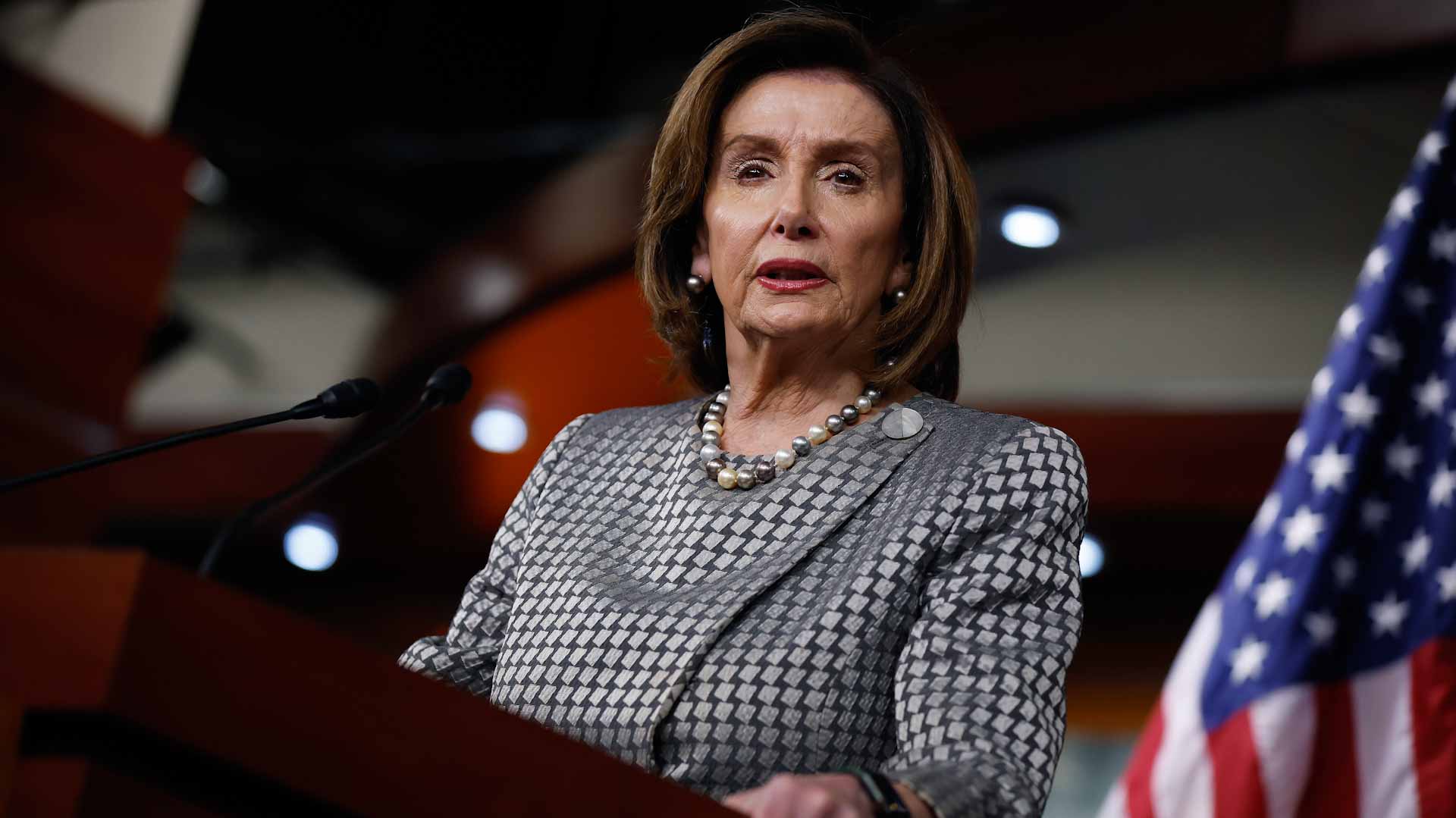 Image for the title: US takes first step to approve $40 bn in Ukraine aid 