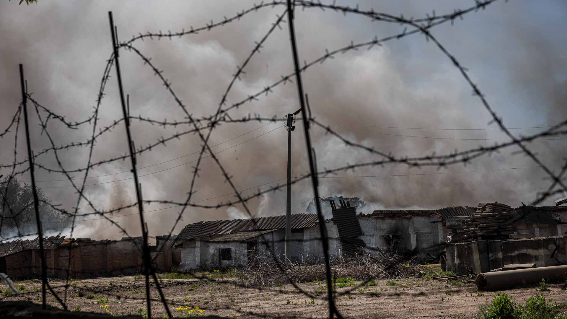 Image for the title: Ukraine to hold first war crimes trial 