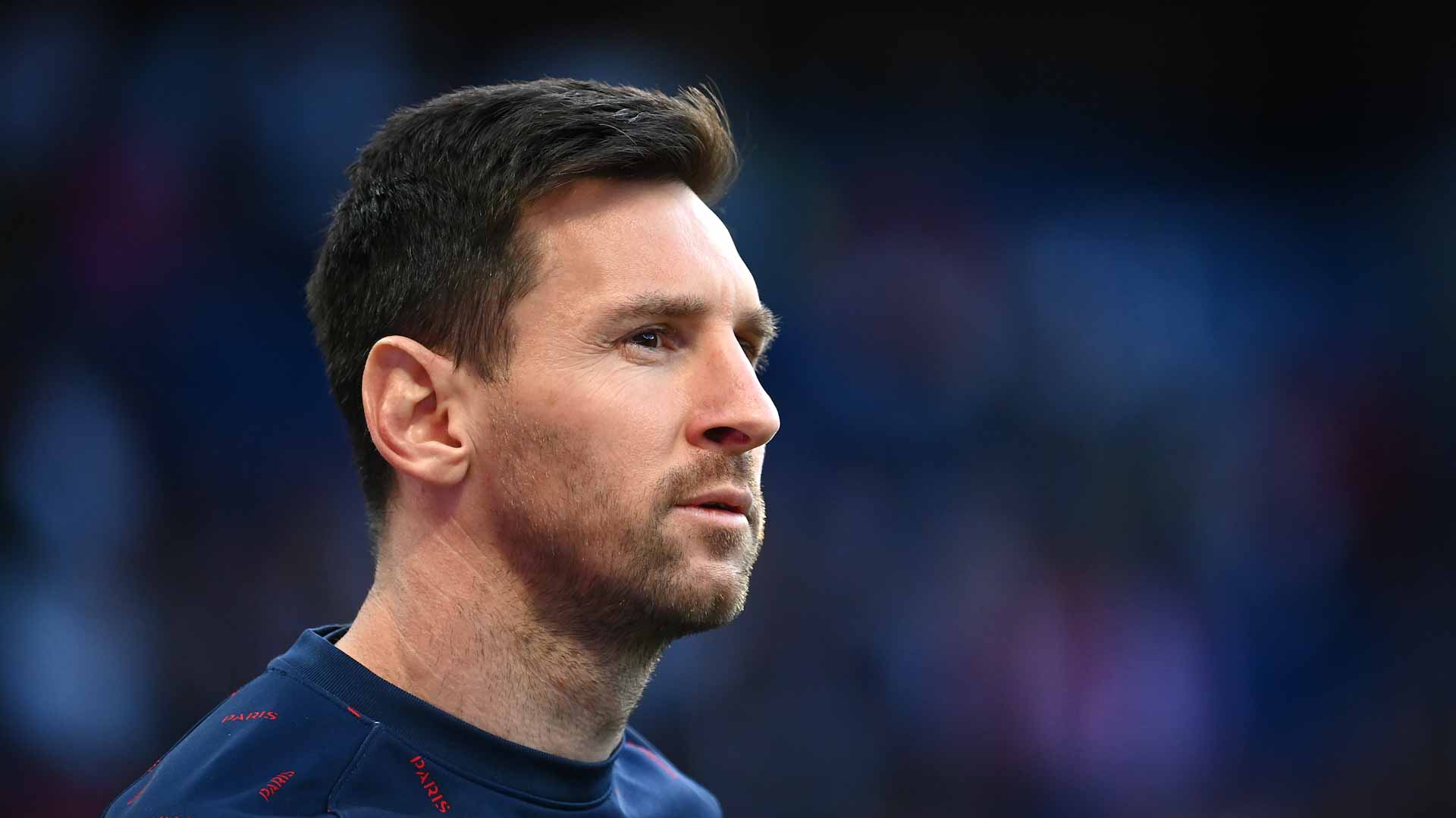 Image for the title: Messi tops Forbes' highest-paid athletes list 
