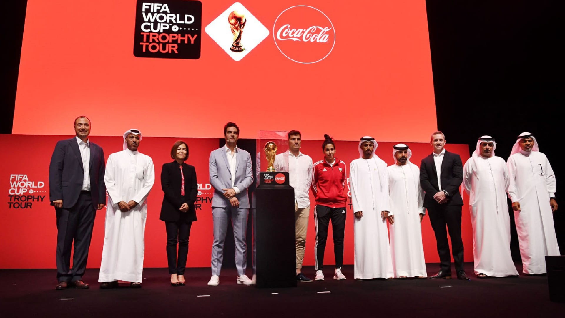 صورة بعنوان: أساطير الإمارات والعالم يدشنون الجولة الدولية لكأس العالم من دبي 