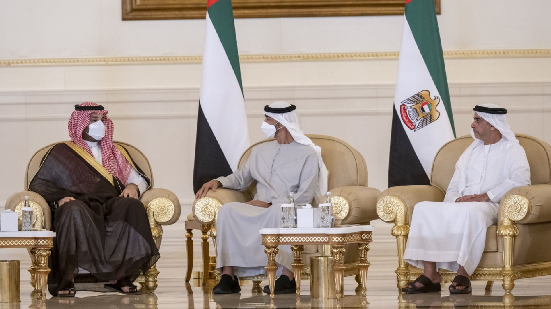 Image for the title: UAE President accepts more condolences from world leaders 