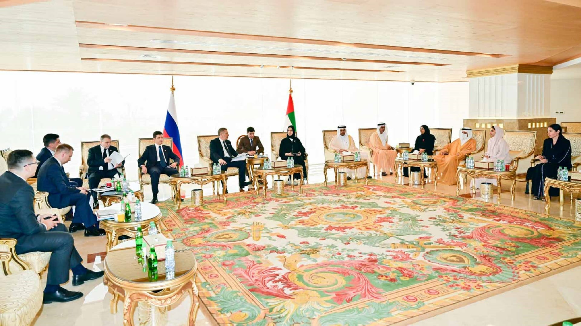 Image for the title: FNC, Russian delegation discuss cooperation 