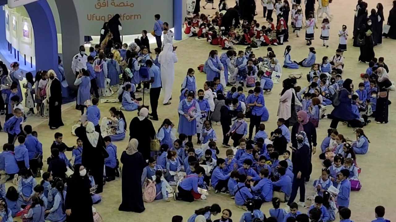 Image for the title: School students express their happiness to visit SCRF 
